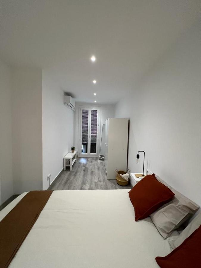 Amistat House Barcelona Exterior photo